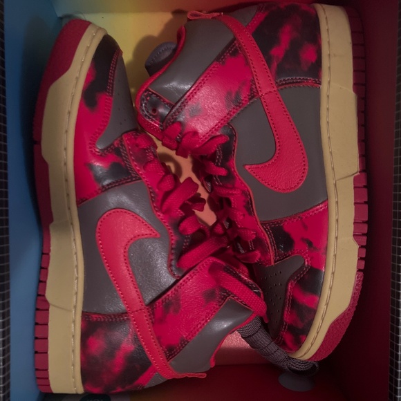 Dunk Hi